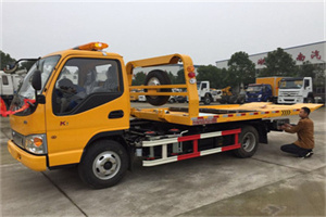 德格哪里有拖车服务